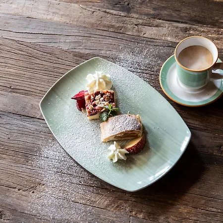 Alois 4 Sterne Superior Hotel 4*