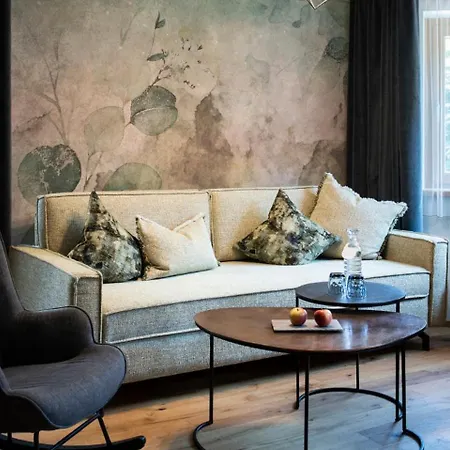 Alois 4 Sterne Superior Hotel 4*