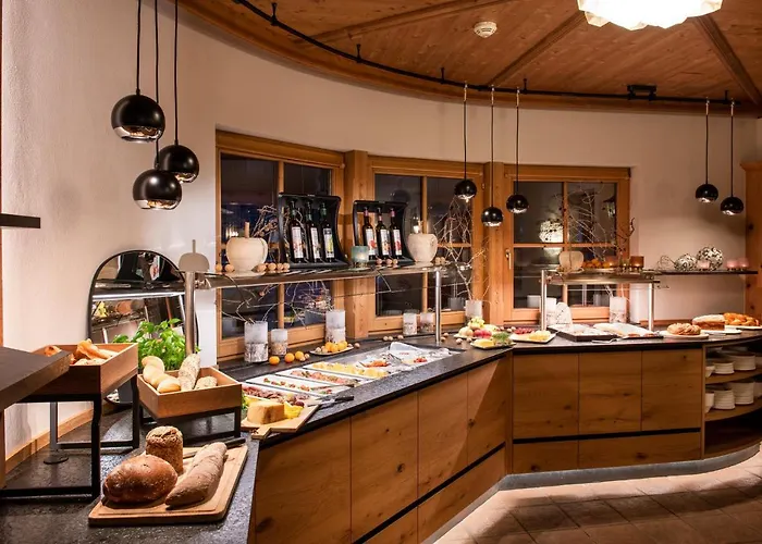 Alois 4 Sterne Superior Hotel 4*