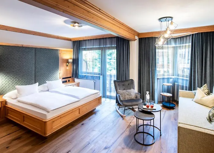 Alois 4 Sterne Superior Tux