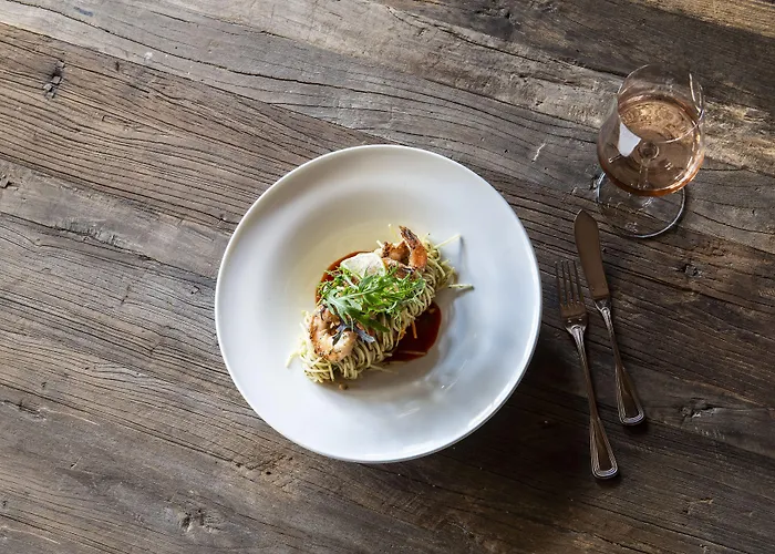 Alois 4 Sterne Superior Tux