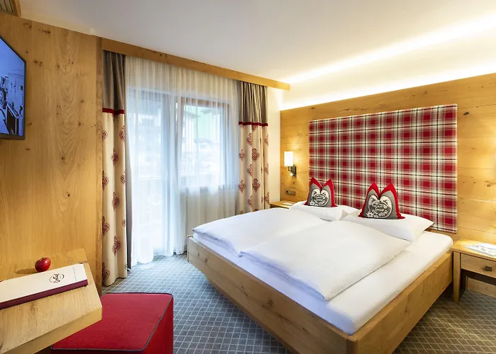 Alois 4 Sterne Superior 4* Tux