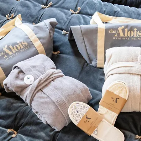 Alois 4 Sterne Superior 4* Tux