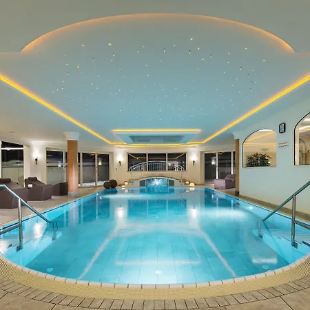 Alois 4 Sterne Superior Tux