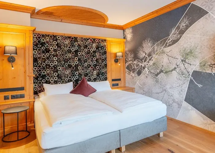 Alois 4 Sterne Superior Tux