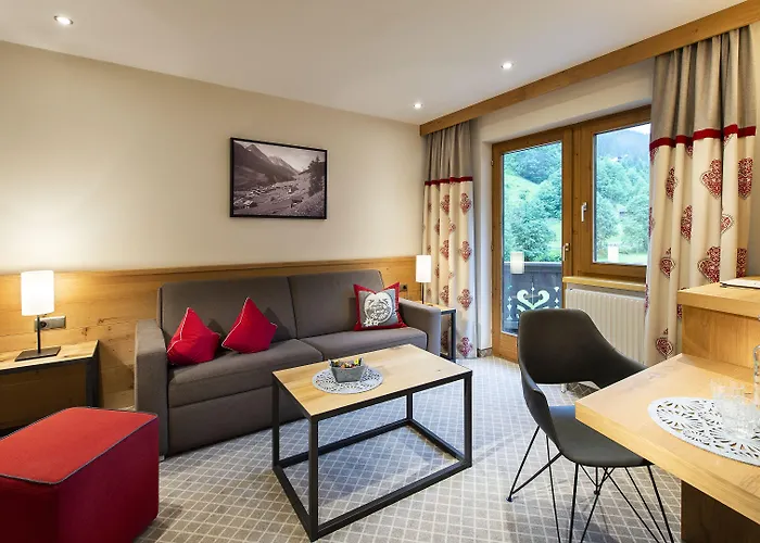 Alois 4 Sterne Superior Szálloda Tux